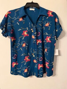 NWT Dashing Blue Embroidered Floral Short-Ruffle Sleeve Button Down Blouse Sz L